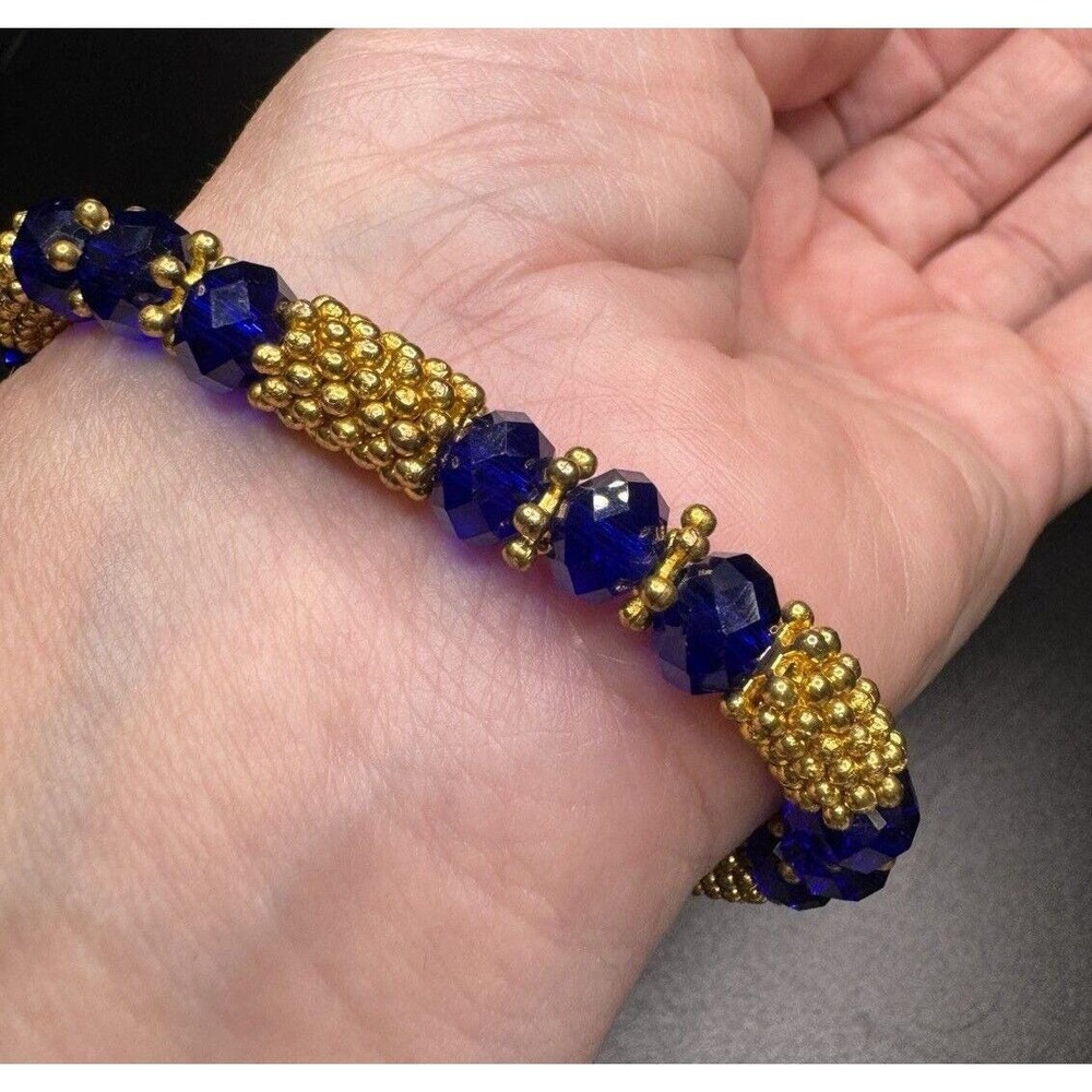 Blue Faceted and Gold Tone Beaded Stretch Bracelet 6 Inch Women Regal Style
